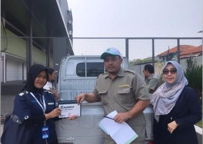 Penggiriman unit oleh sales mobil Indomobil Suzuki Tangerang foto web (13)