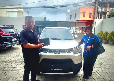 Penggiriman unit oleh sales mobil Indomobil Suzuki Tangerang foto web (5)