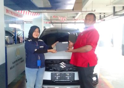 Penggiriman unit oleh sales mobil Indomobil Suzuki Tangerang foto web (6)